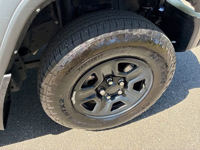 Used 2024 Jeep Wrangler Sport image 17
