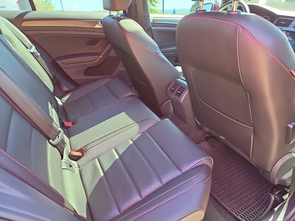 Used 2019 Volkswagen GTI S FWD image 11