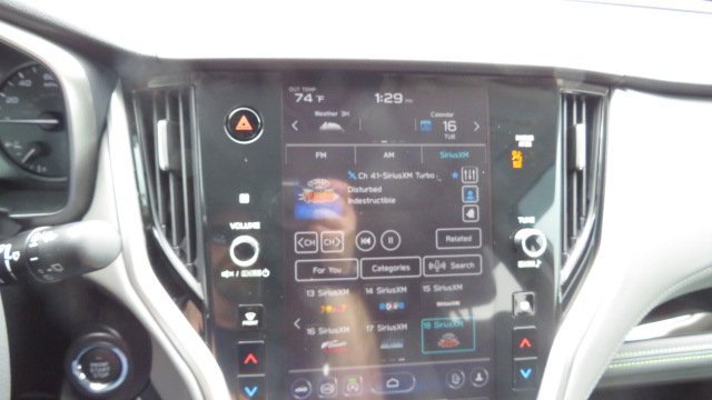 Used 2025 Subaru Outback Onyx Edition XT image 12