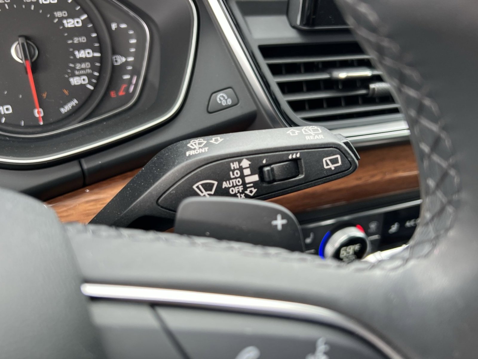 Used 2023 Audi Q5 2.0T Premium w/ Convenience Package AWD/4WD image 35