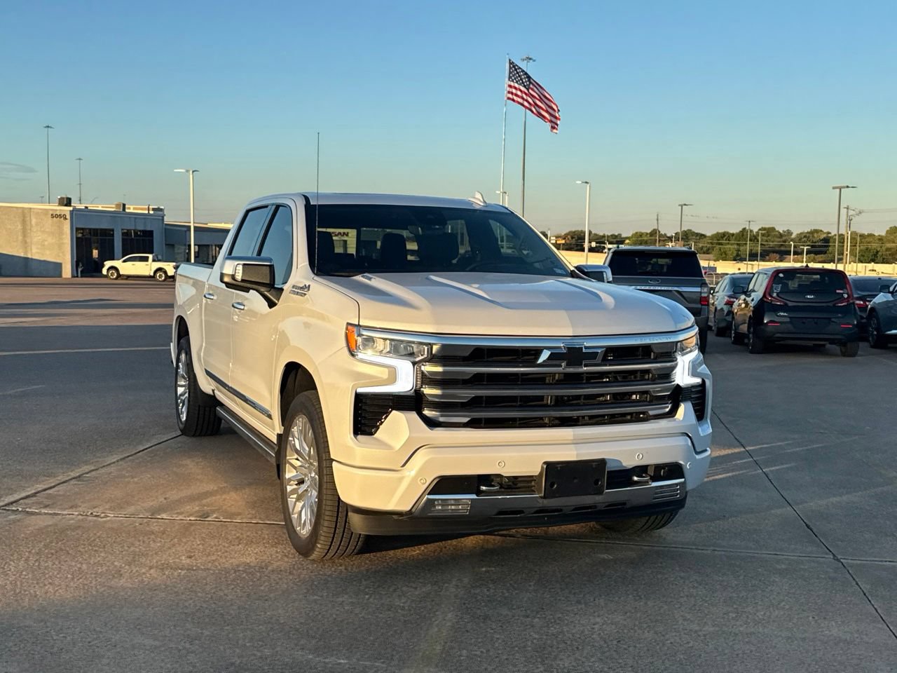 Used 2026 Chevrolet Silverado 1500 High Country AWD/4WD image 3