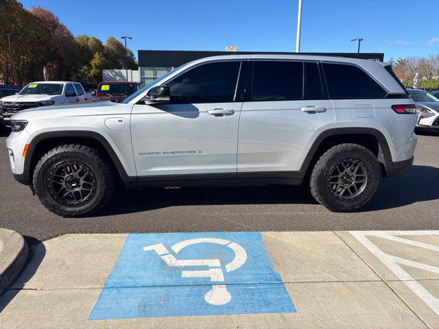 Used 2024 Jeep Grand Cherokee Limited 4xe AWD/4WD image 2