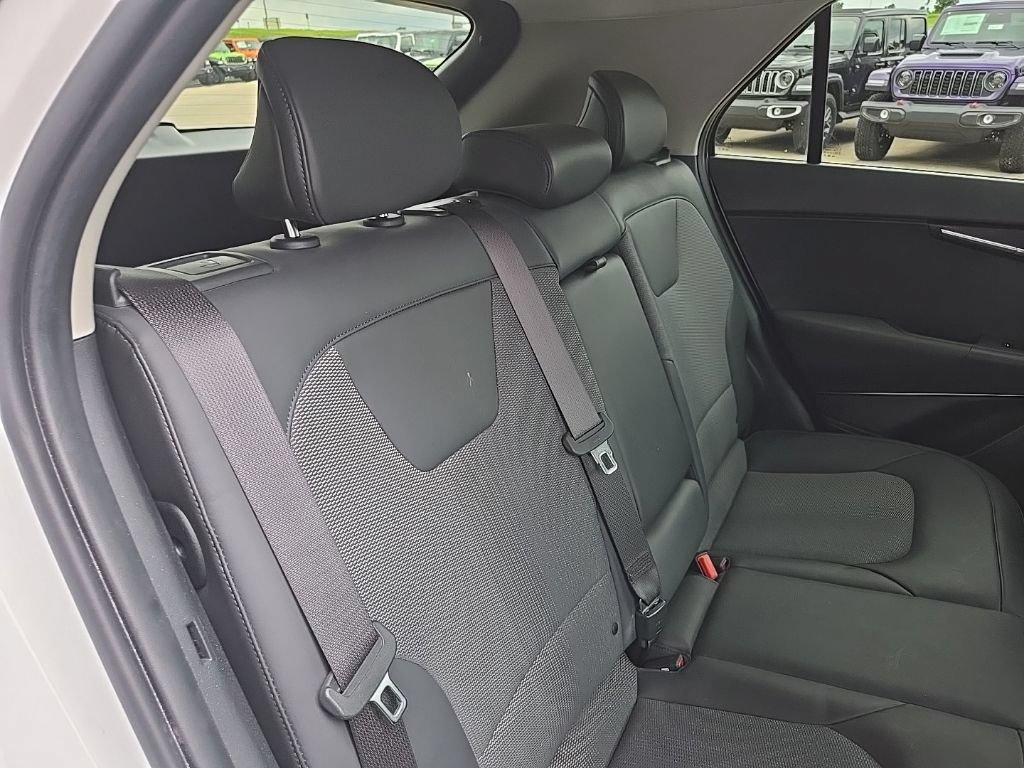 Used 2024 Kia Niro EX FWD image 78