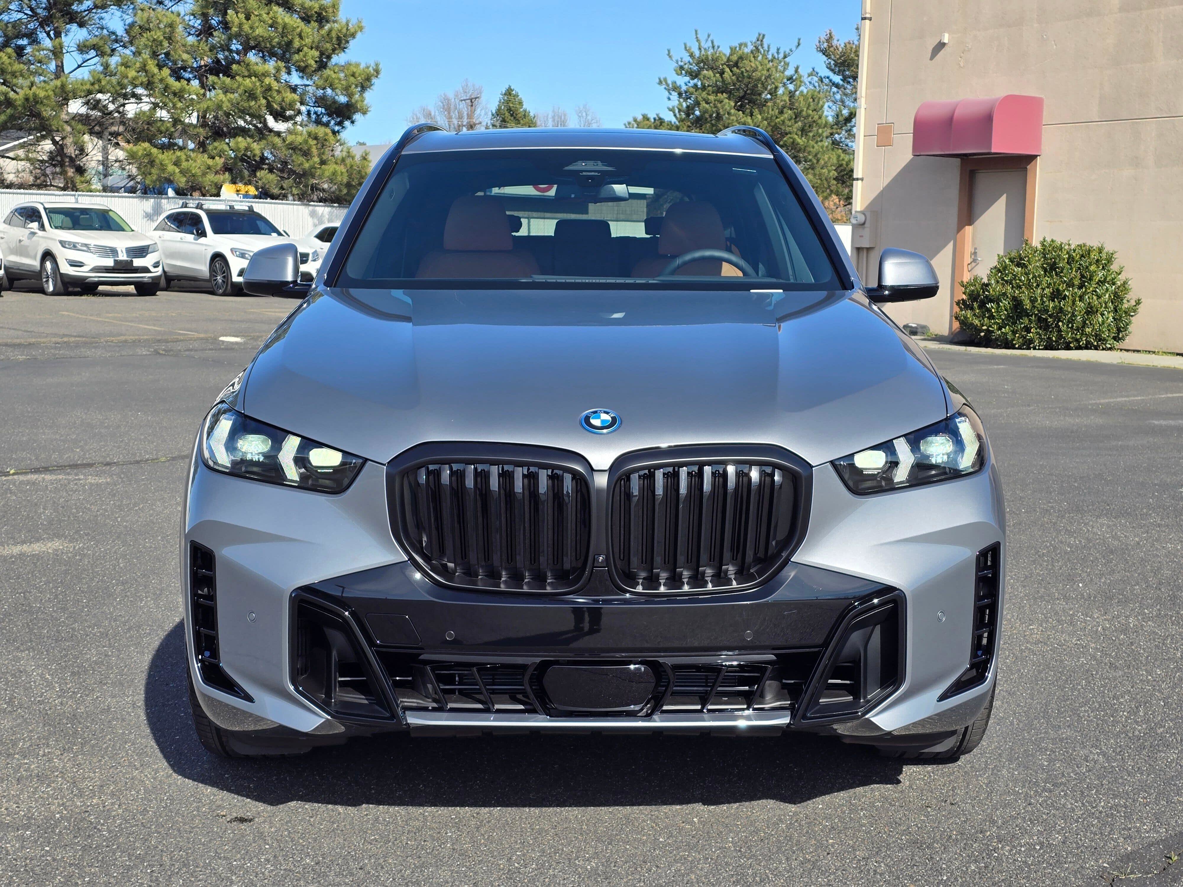 New 2026 BMW X5 xDrive50e w/ Executive Package image 6