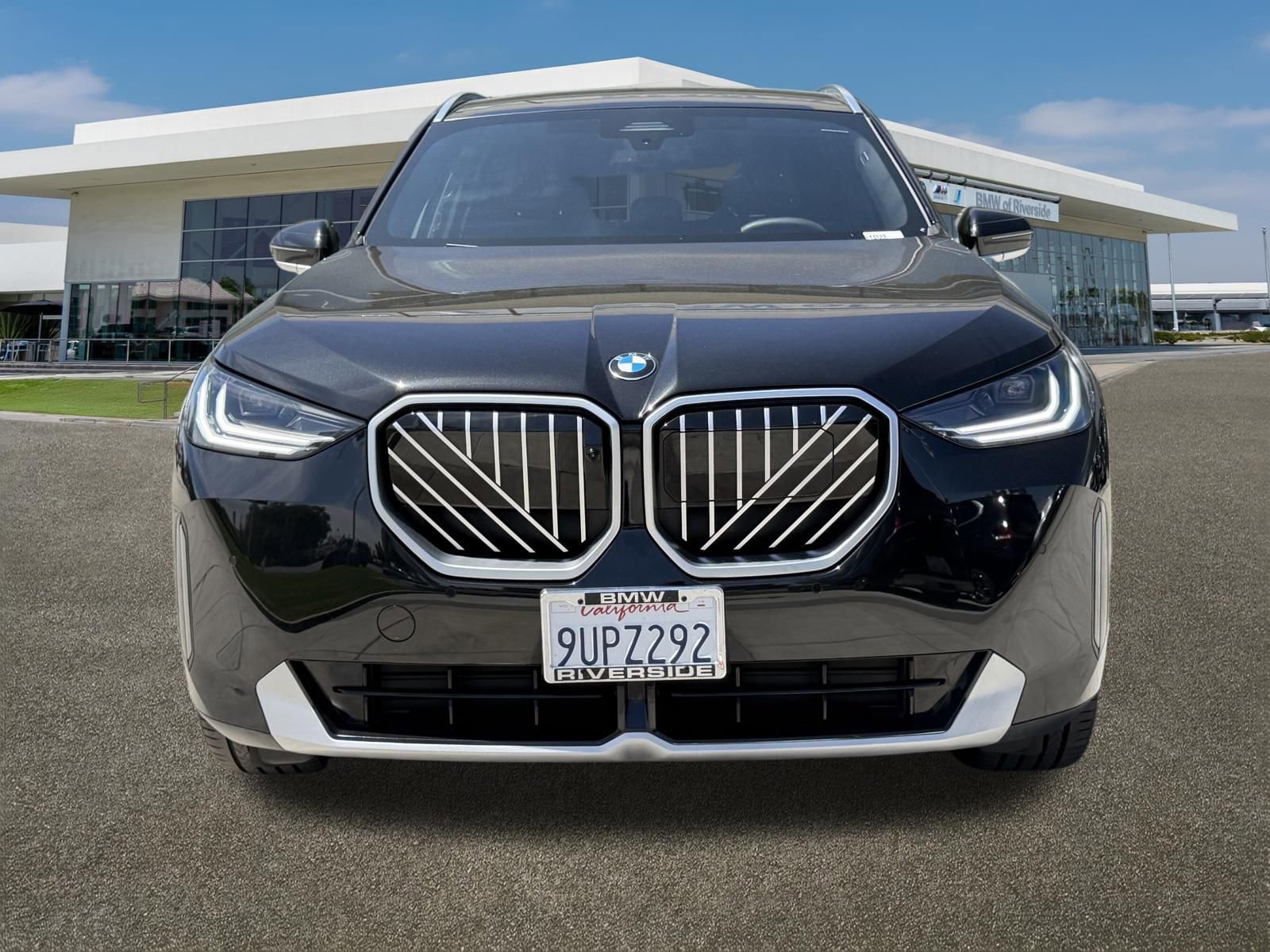 Used 2025 BMW X3 xDrive30i AWD/4WD image 3