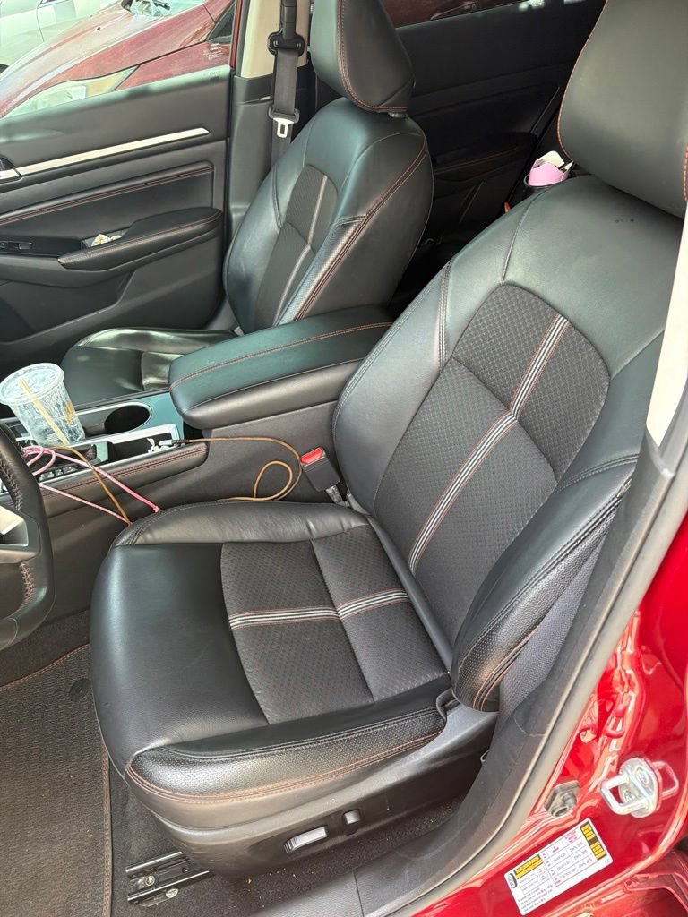 Used 2023 Nissan Altima 2.5 SR FWD image 9