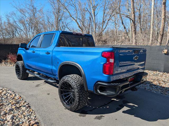 Used 2022 Chevrolet Silverado 1500 ZR2 w/ Technology Package image 3