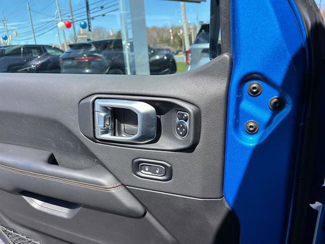 Certified 2023 Jeep Gladiator Mojave w/ Cold Weather Group AWD/4WD image 17