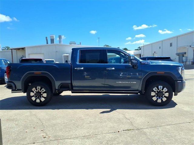 New 2026 GMC Sierra 2500 Denali w/ Denali Reserve Package image 7