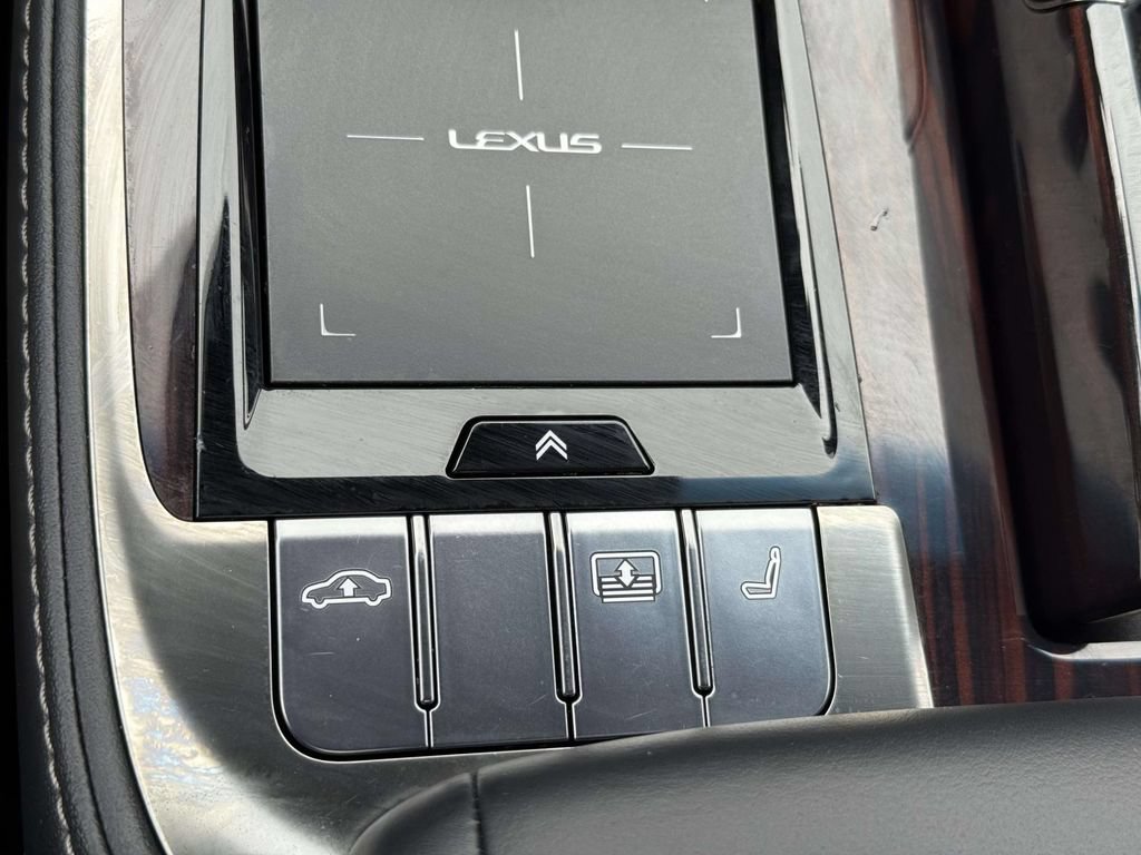 Used 2018 Lexus LS 500 AWD w/ Luxury Package image 23
