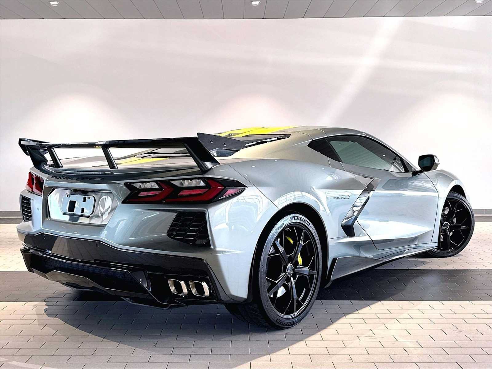 Used 2022 Chevrolet Corvette Stingray Premium Cpe RWD image 11