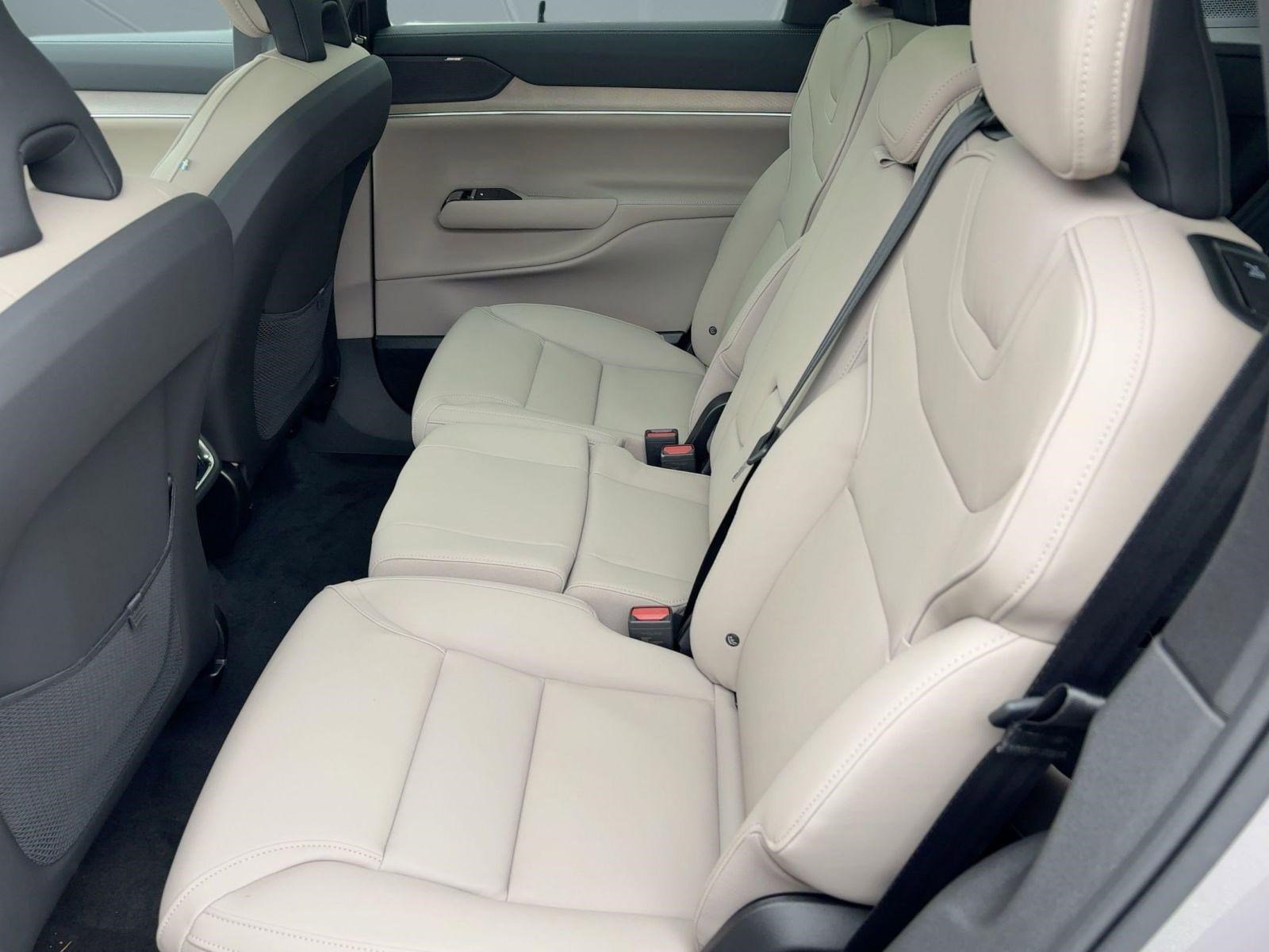 New 2026 Volvo EX90 Plus image 31