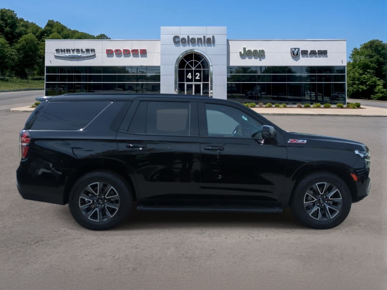 Used 2023 Chevrolet Tahoe Z71 w/ Z71 Off-Road Package AWD/4WD image 7