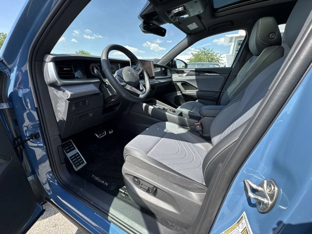 New 2026 Volkswagen Tiguan SE R-Line AWD/4WD image 10