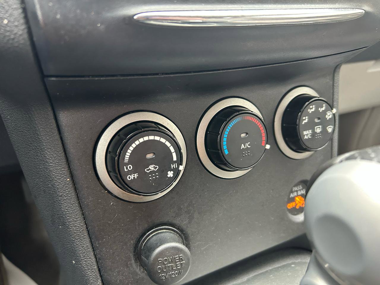 Used 2012 Nissan Rogue S w/ Special Edition Pkg image 22