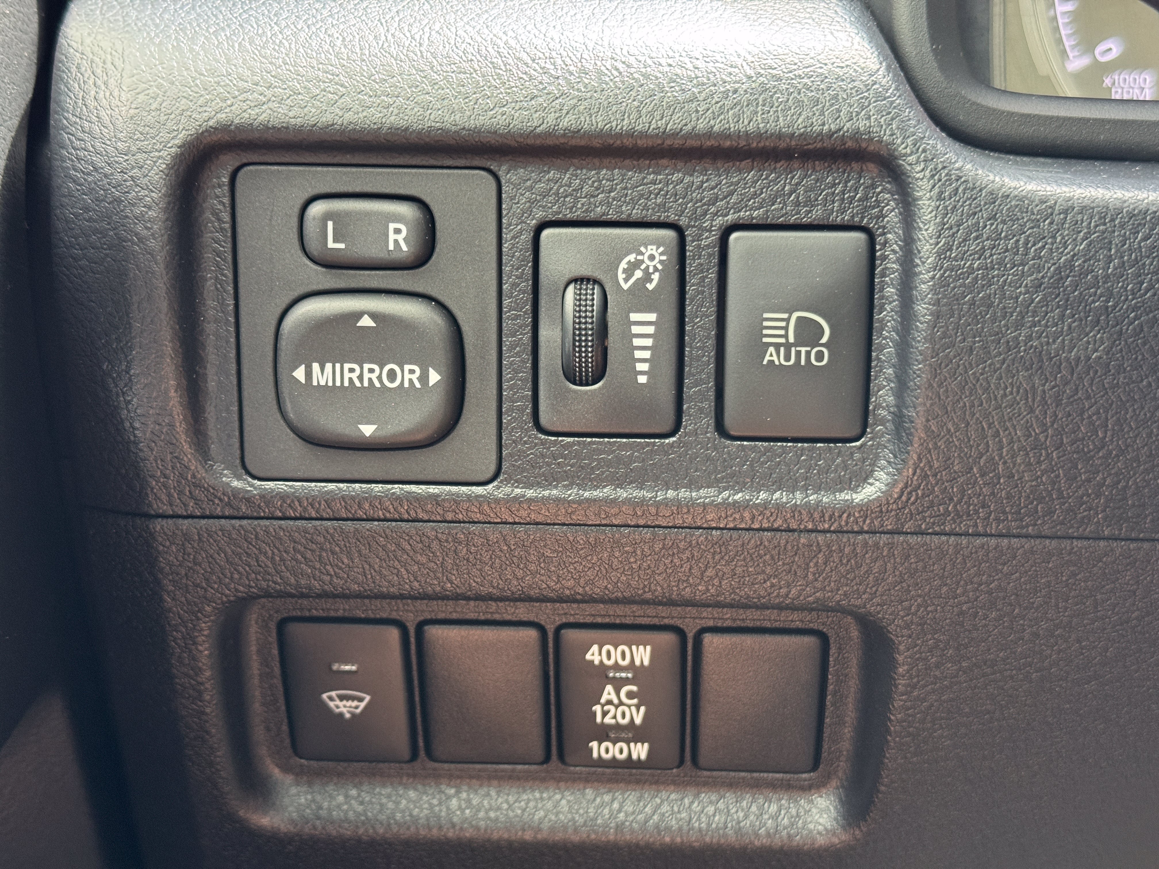 Used 2021 Toyota 4Runner Limited AWD/4WD image 22