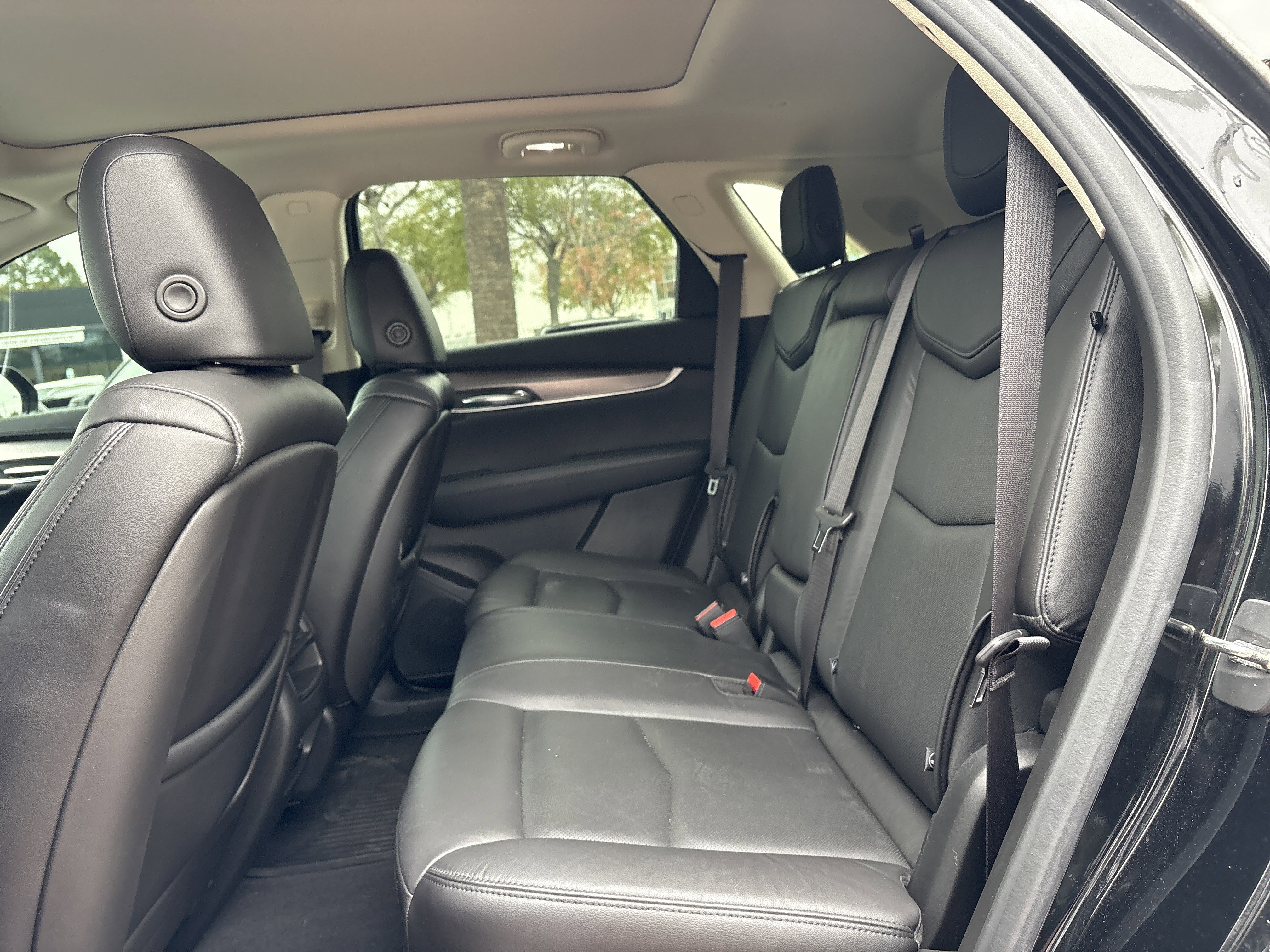 Used 2019 Cadillac XT5 Luxury image 31