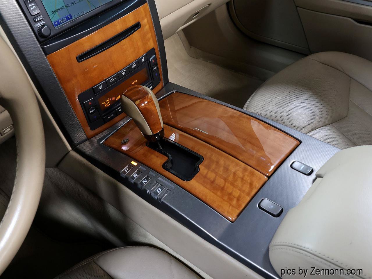 Used 2008 Cadillac XLR RWD image 21