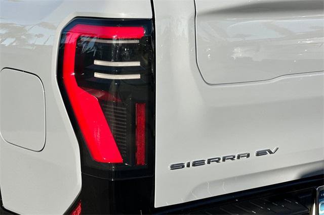 Certified 2024 GMC Sierra EV Denali image 26