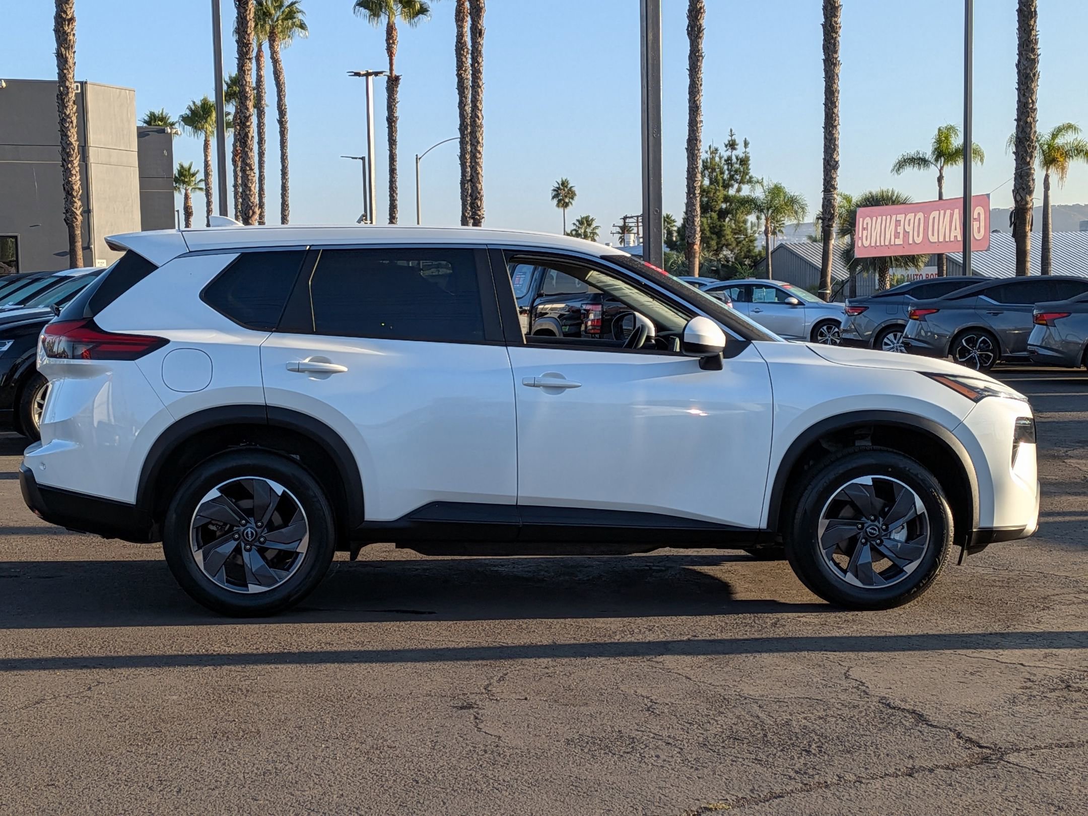 Certified 2024 Nissan Rogue SV image 5