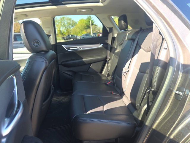 Used 2019 Cadillac XT5 Luxury AWD/4WD image 16