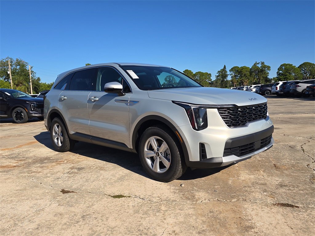 New 2026 Kia Sorento LX image 2