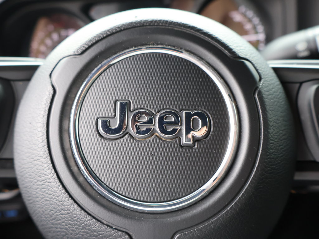 Used 2024 Jeep Wrangler Unlimited AWD/4WD image 26