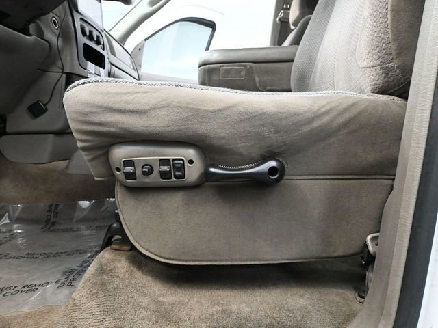 Used 2003 Dodge Ram 2500 Truck SLT image 18