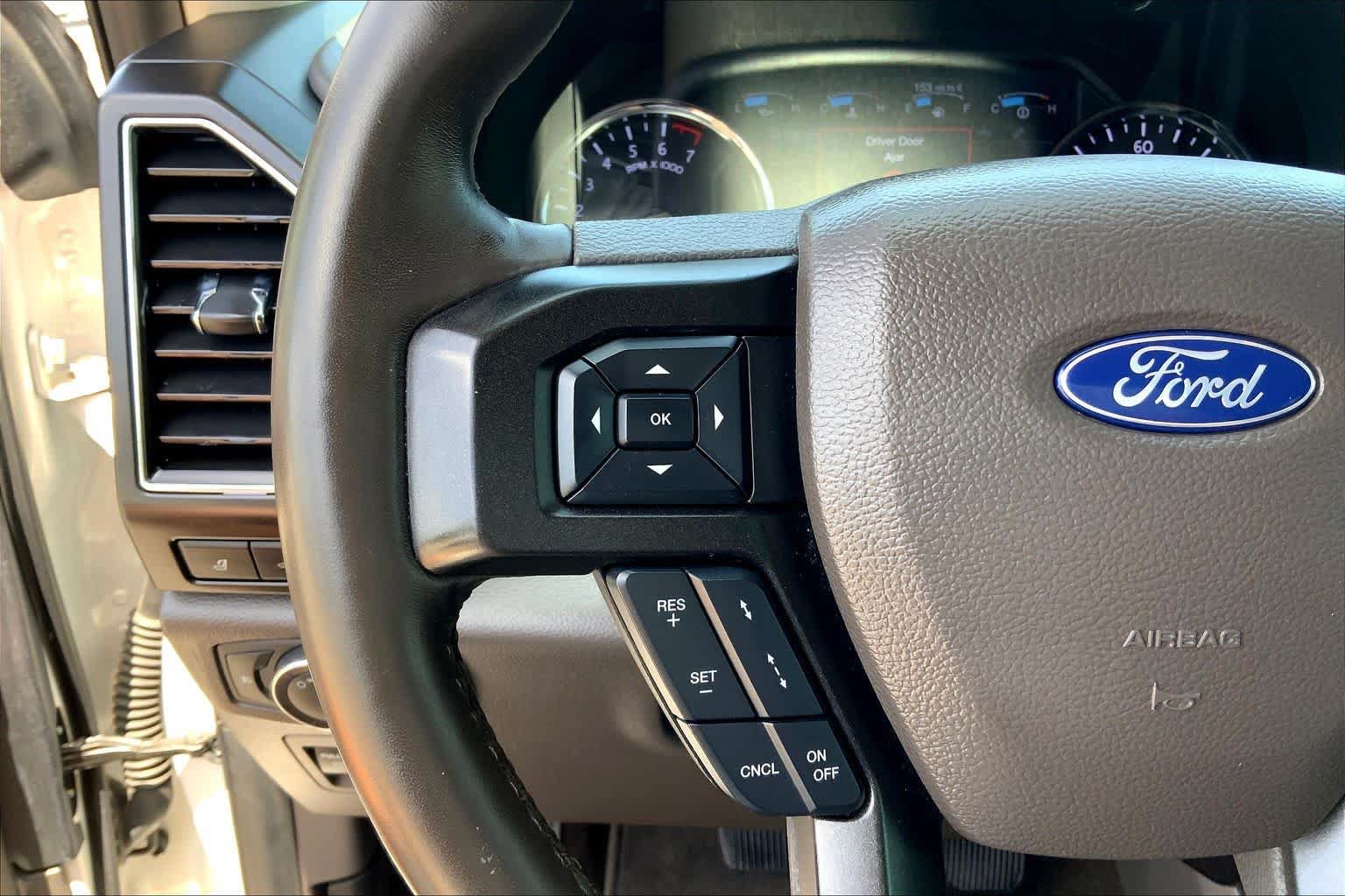Used 2019 Ford Expedition Limited w/ Equipment Group 302A RWD image 22