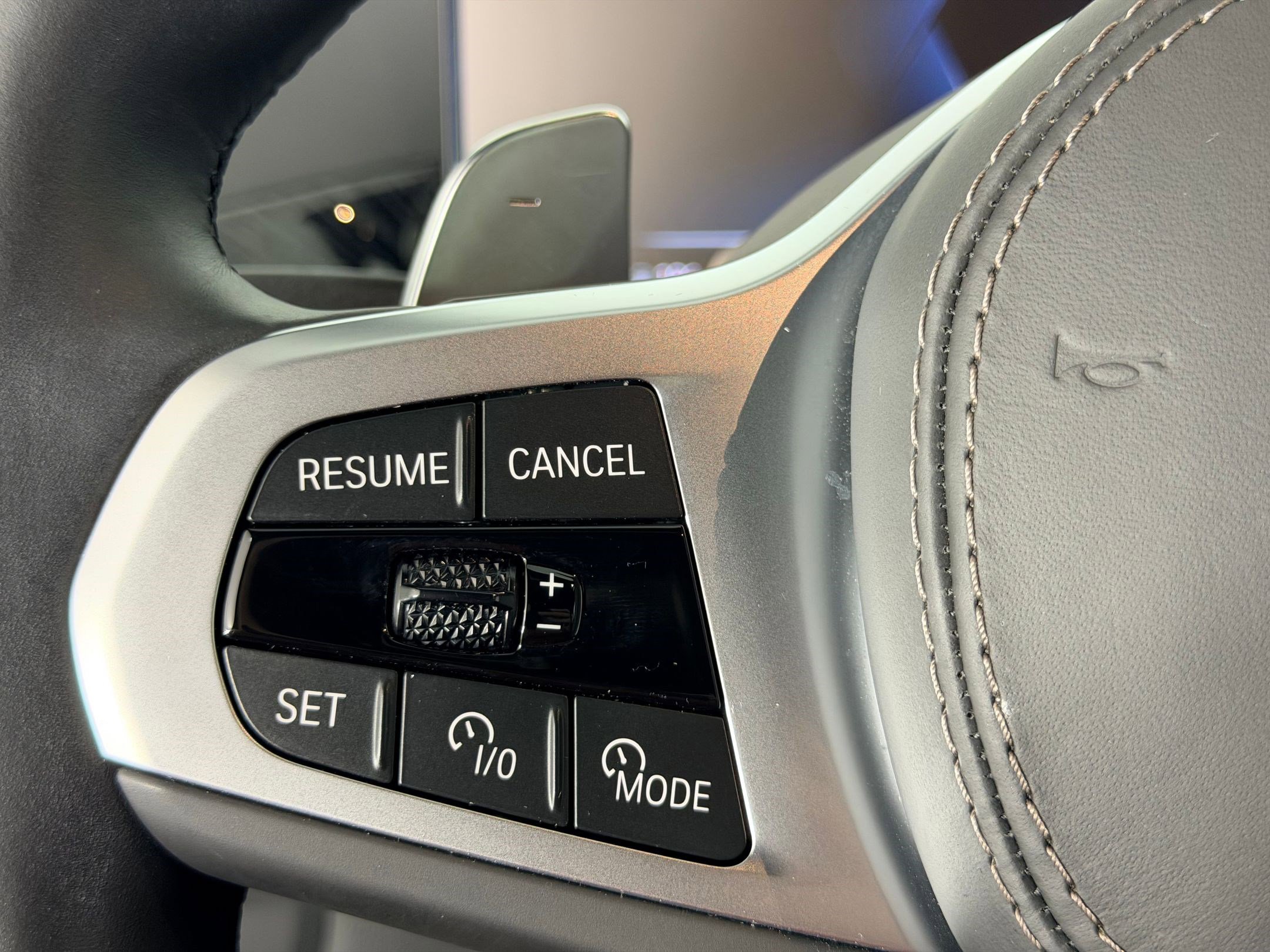 Certified 2025 BMW X5 xDrive50e w/ M Sport Package image 16