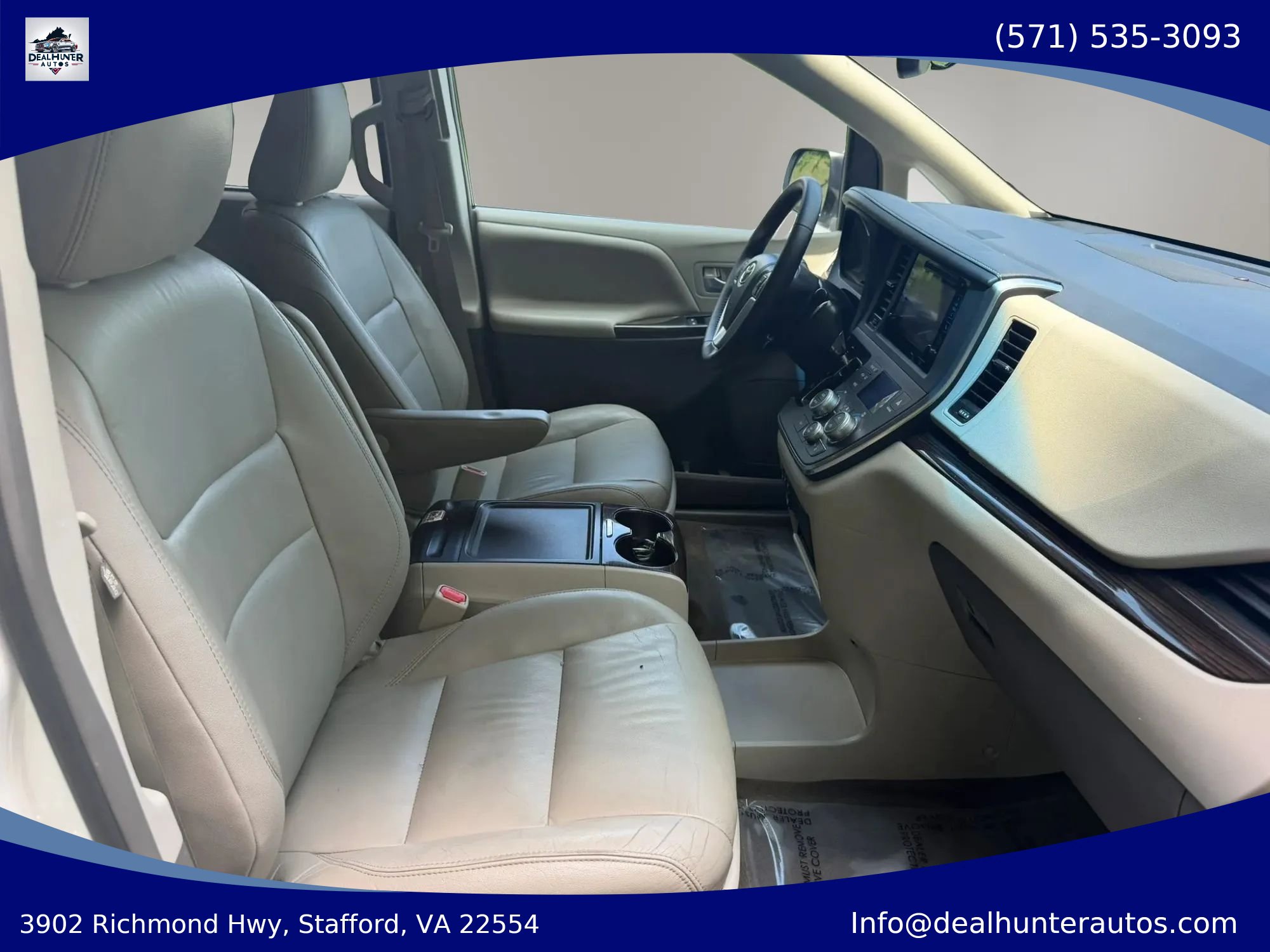 Used 2015 Toyota Sienna XLE w/ XLE Navigation Package FWD image 13