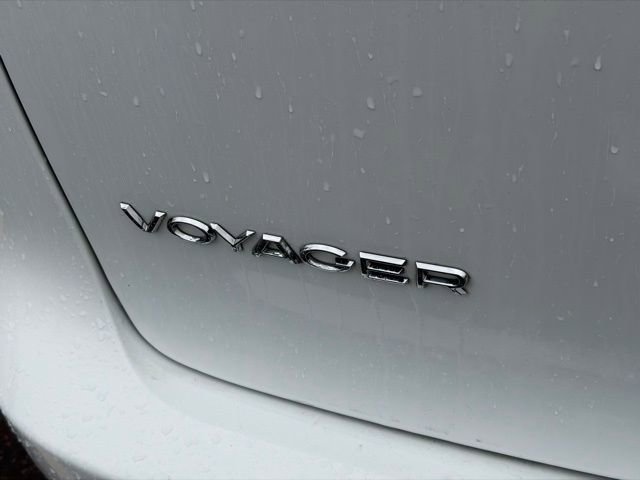 Certified 2023 Chrysler Voyager LX FWD image 6