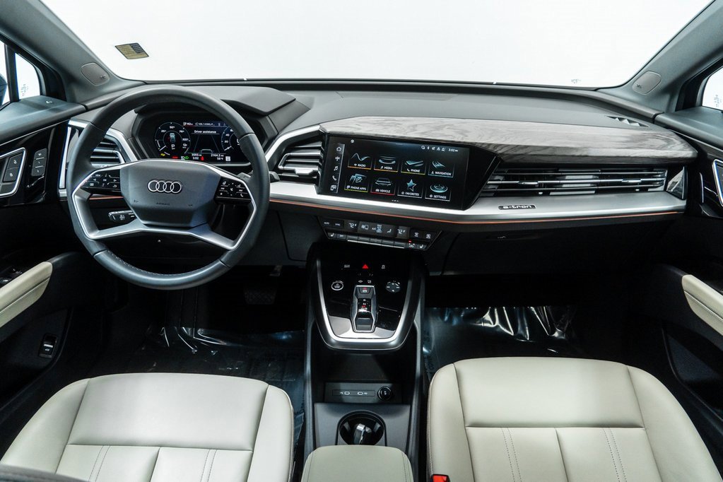 Used 2025 Audi Q4 e-tron Premium Plus w/ Premium Plus image 22