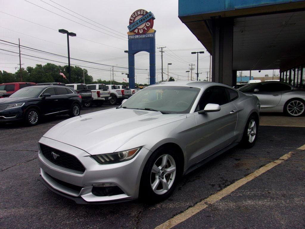 Used 2015 Ford Mustang Coupe RWD image 1
