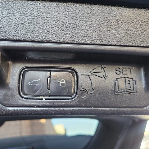 Certified 2022 Ford Explorer XLT w/ Class IV Trailer Tow Package image 17