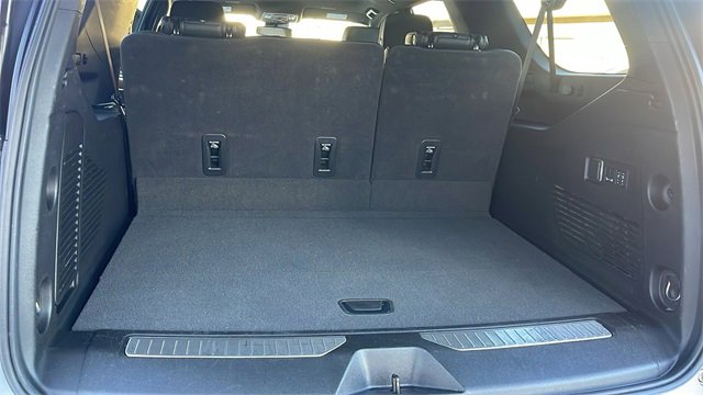 Used 2025 GMC Yukon XL Denali image 32