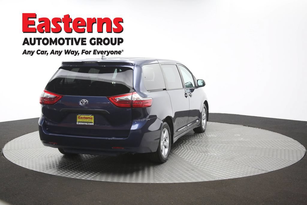 Used 2020 Toyota Sienna L FWD image 40