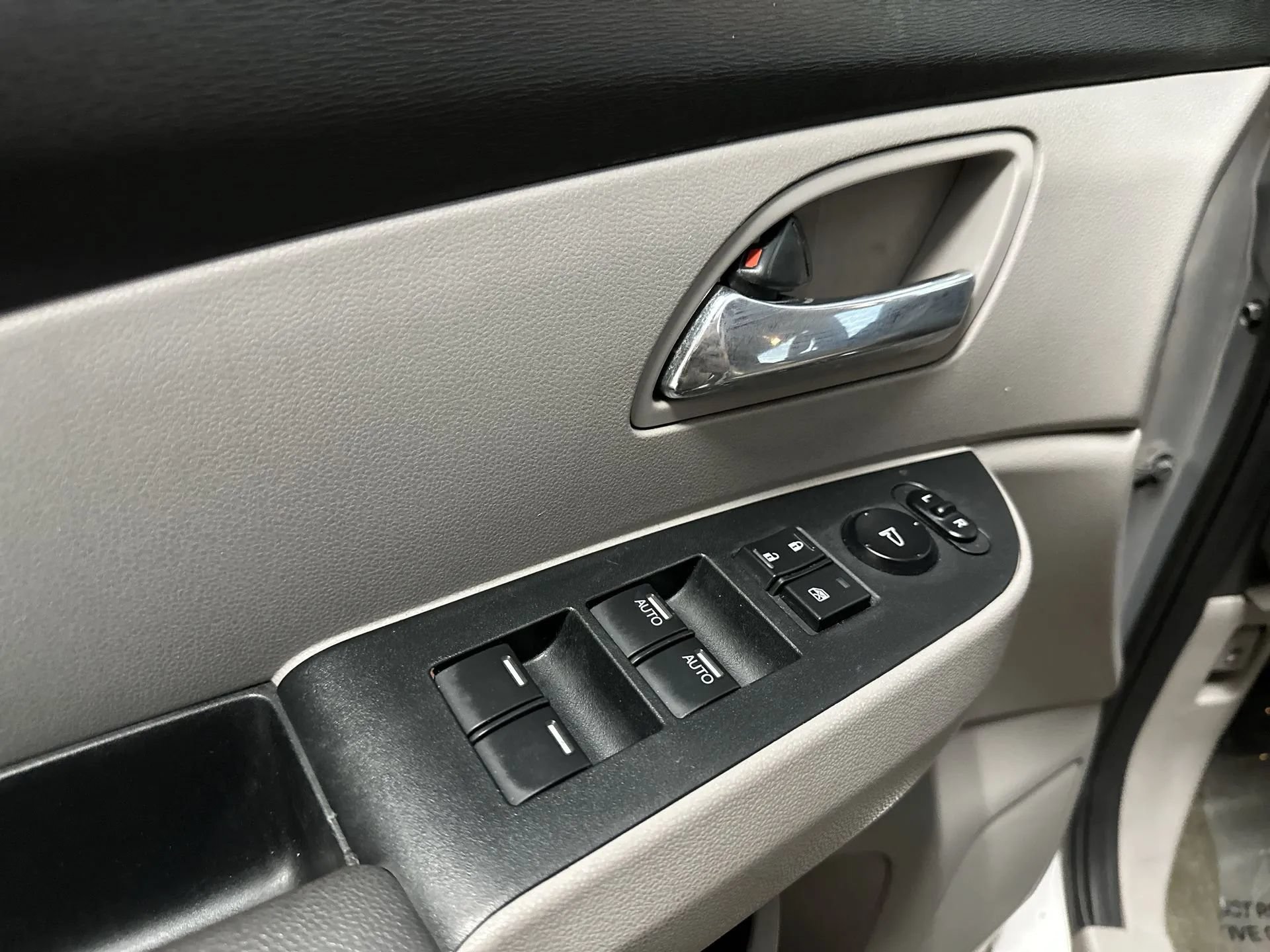 Used 2014 Honda Odyssey EX-L image 15
