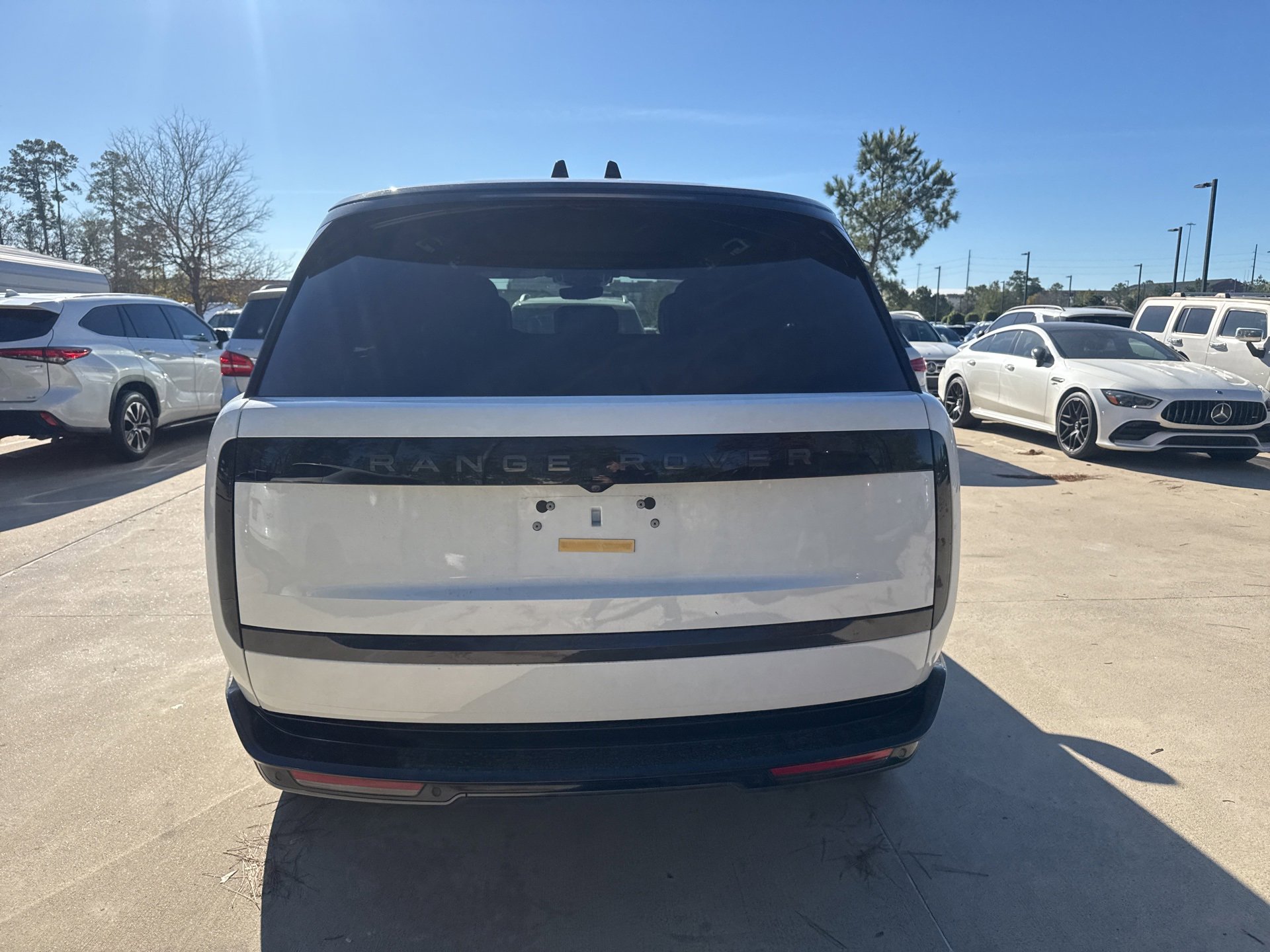 Used 2025 Land Rover Range Rover SE image 5