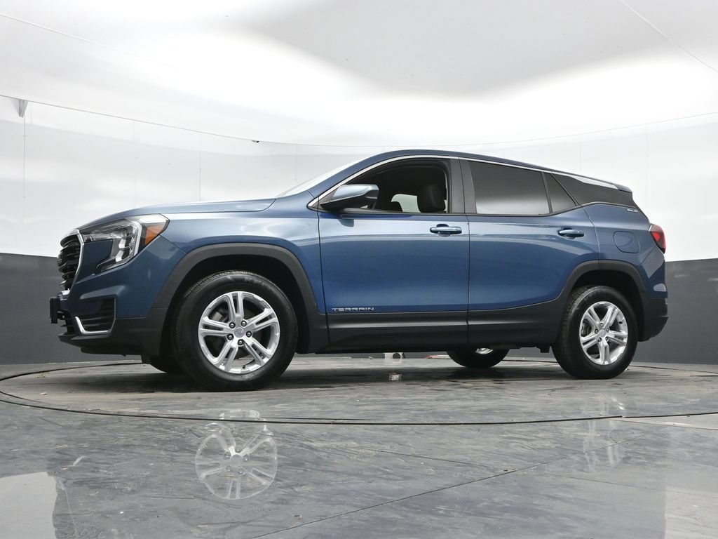 Used 2024 GMC Terrain SLE AWD/4WD image 49
