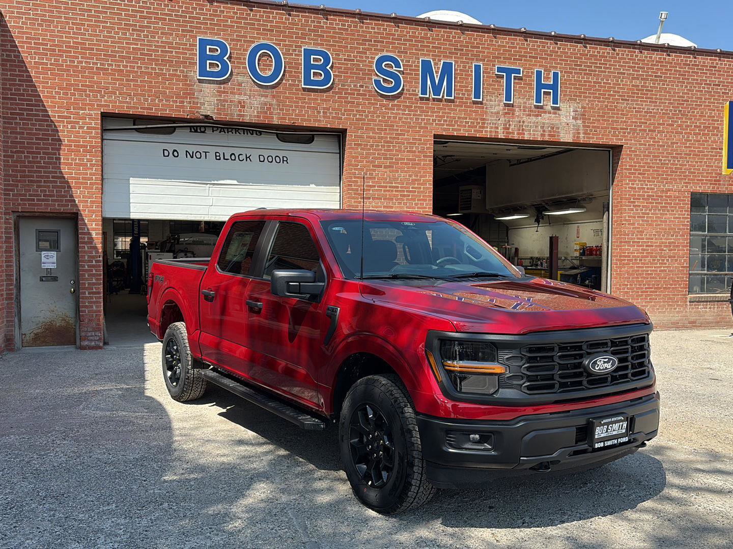 New 2025 Ford F150 STX w/ Equipment Group 201A FX4