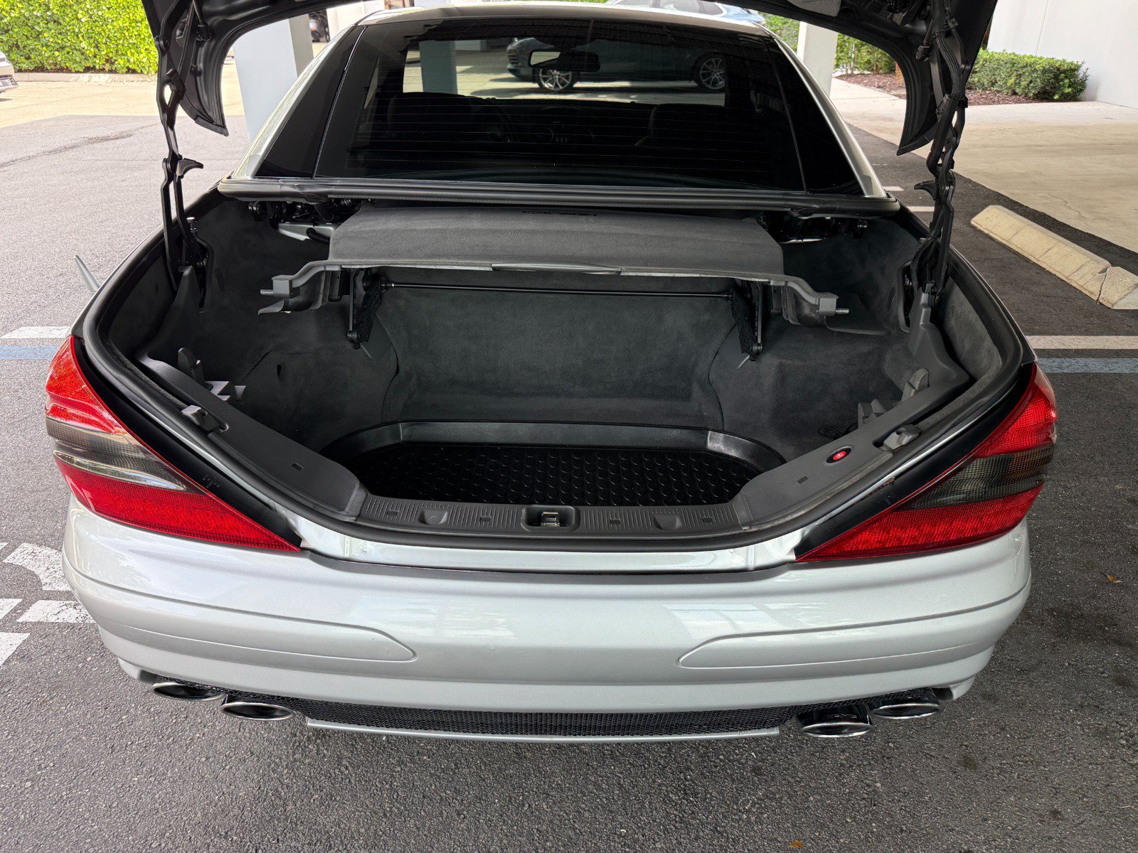 Used 2005 Mercedes-Benz SL 65 AMG image 30