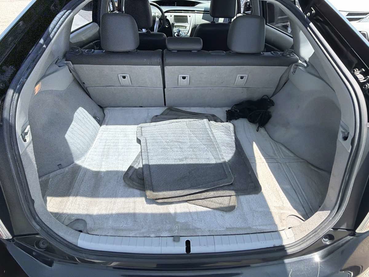 Used 2011 Toyota Prius Four w/ Solar Roof Pkg FWD image 16