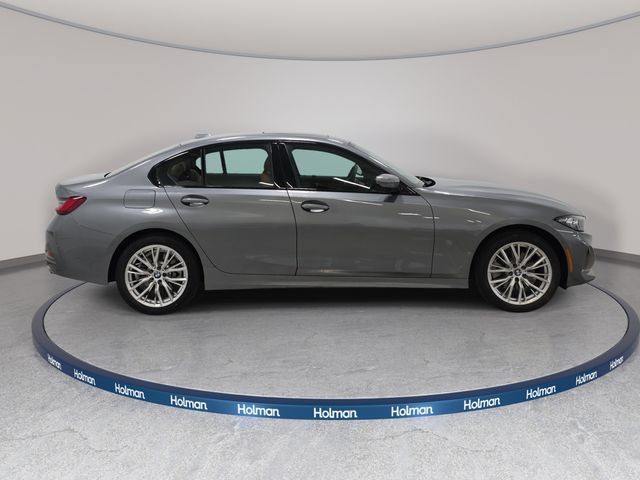 Used 2023 BMW 330i xDrive Sedan w/ Premium Package AWD/4WD image 4