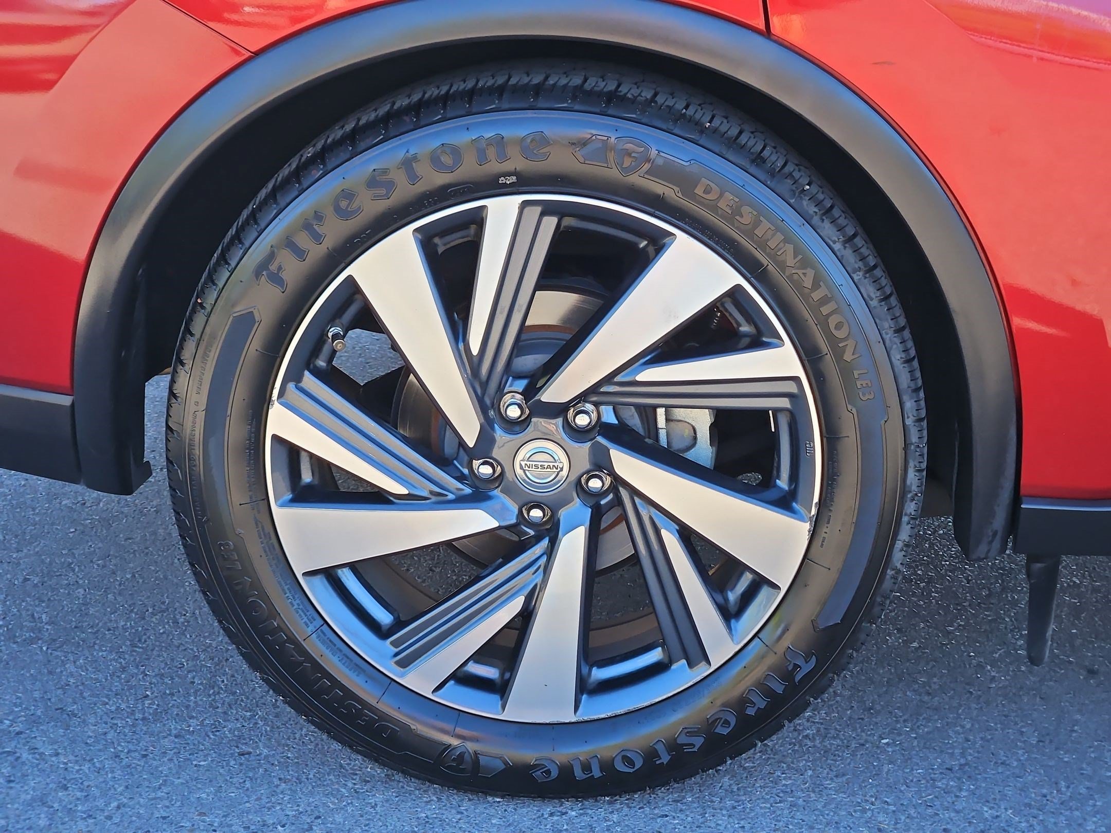 Used 2015 Nissan Murano Platinum w/ Platinum Technology Package AWD/4WD image 12