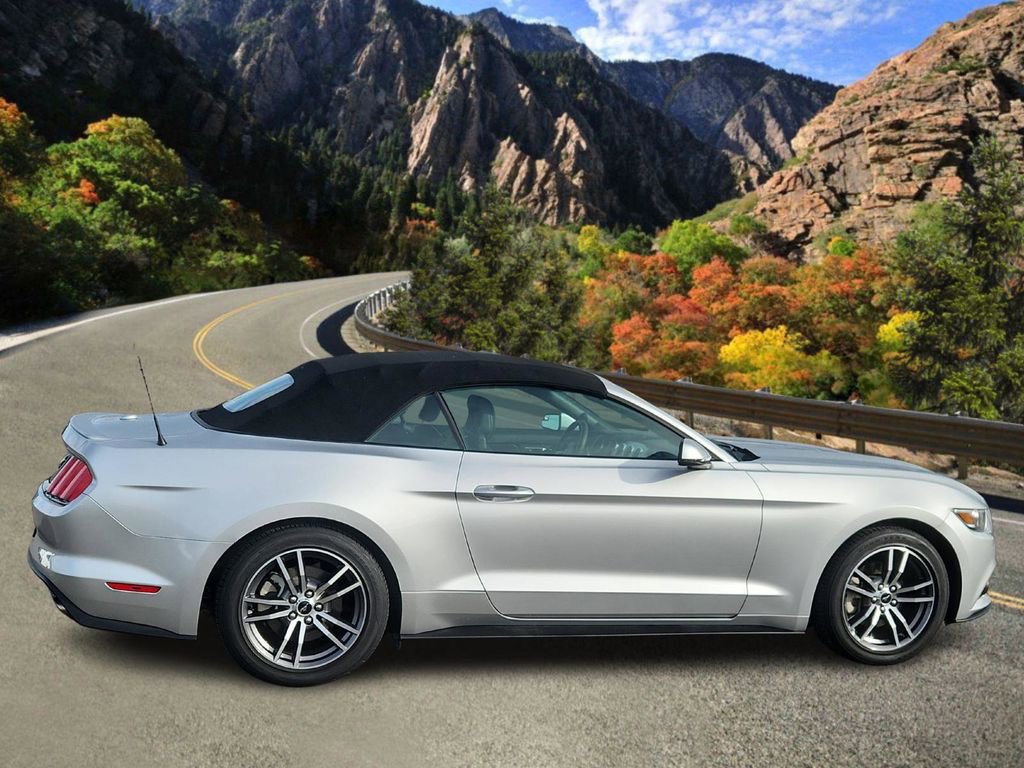 Used 2017 Ford Mustang Premium image 2