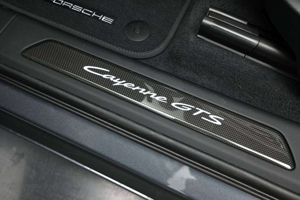 Certified 2026 Porsche Cayenne GTS AWD/4WD image 14