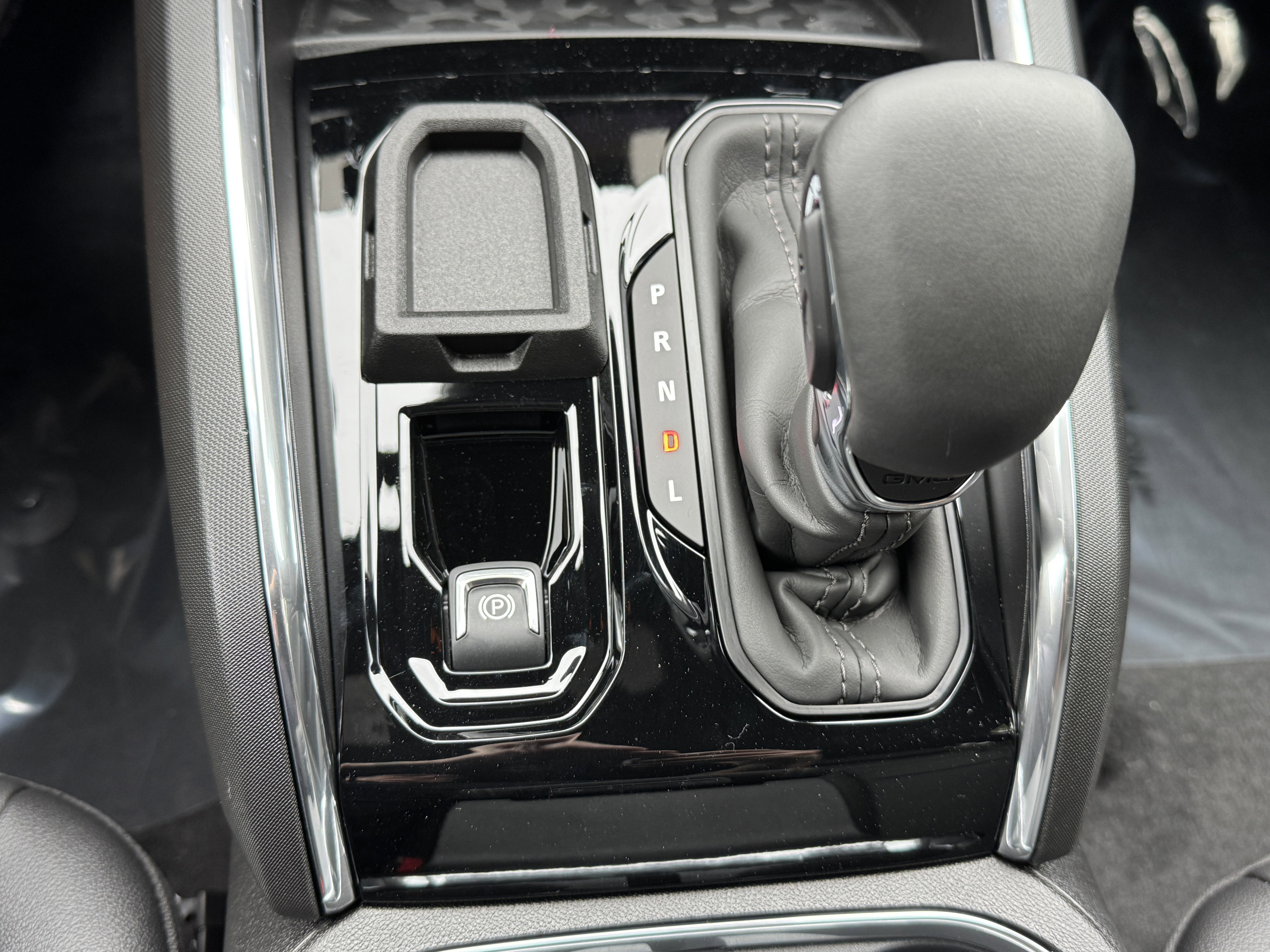 New 2026 GMC Canyon Elevation w/ Convenience Package image 23