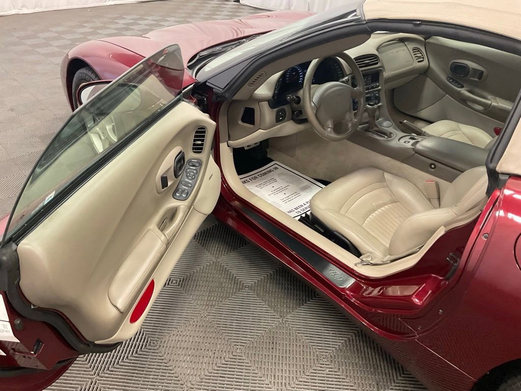 Used 2003 Chevrolet Corvette Convertible w/ Preferred Equipment Group1 RWD image 15