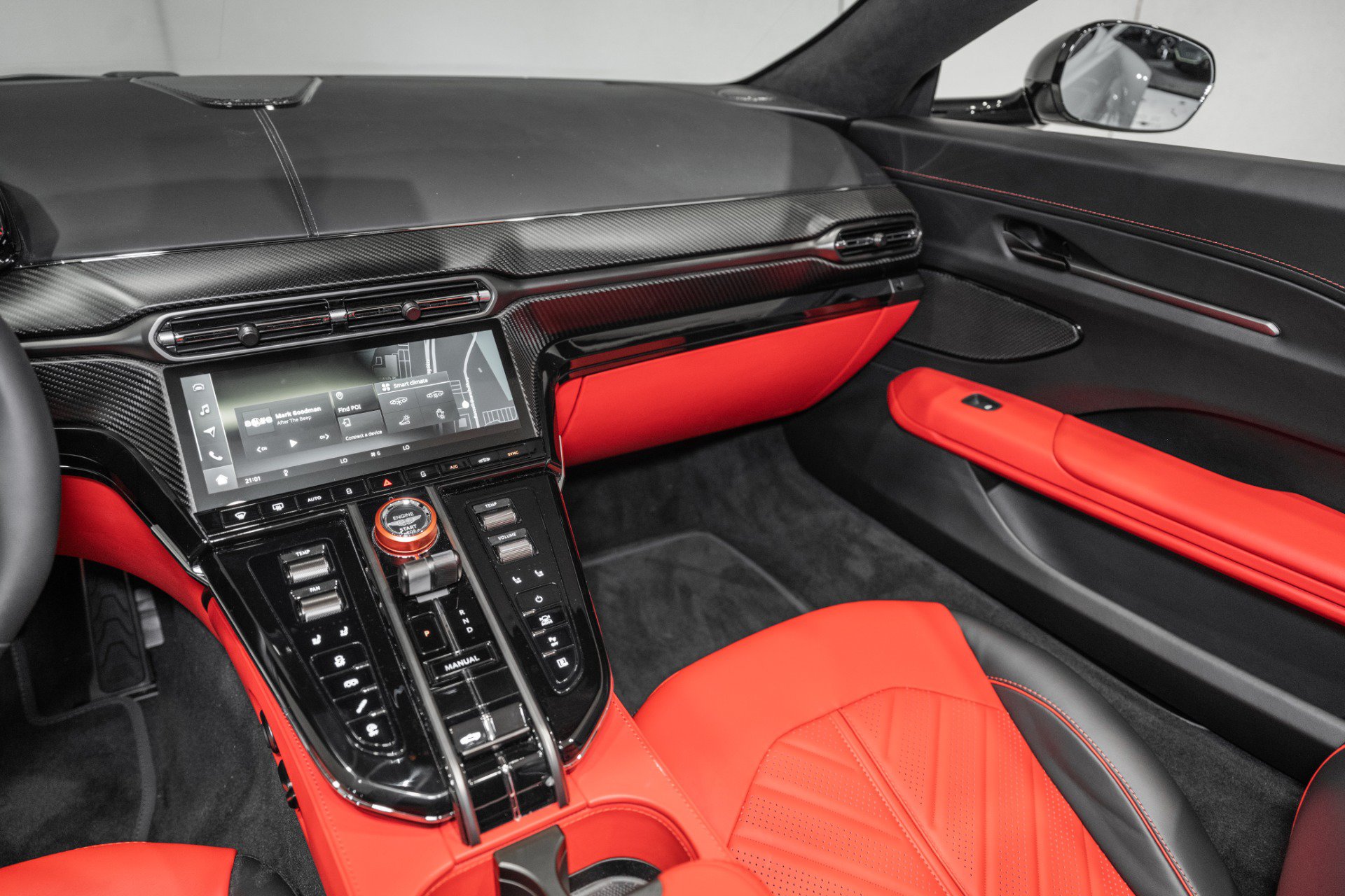 New 2026 Aston Martin V8 Vantage S RWD image 19